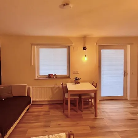 Wohlfuehlapartment Guxhagen- Naehe Bahnhof & A7, Schnell In Kassel * Guxhagen